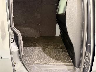 Volkswagen Caddy 2.0 TDI R-pakket picture 38