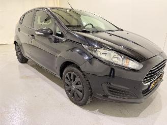 Damaged car Ford Fiesta HB 1.25 Duratec Titanium 2013/6