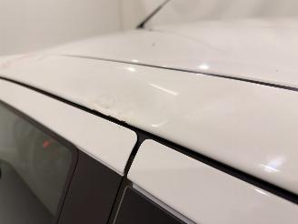 Peugeot 108 HB 1.0 e-VTi Active Airco picture 9