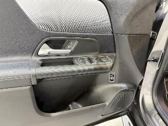 Mercedes GLB GLB 200 Advantage Aut7 picture 32