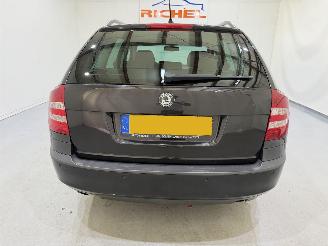 Skoda Octavia Combi 1.6 FSI Elegance Navi/Clima picture 5