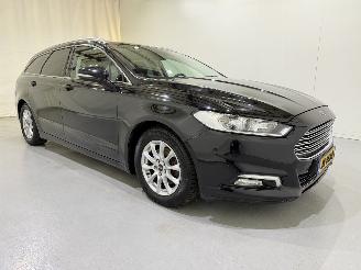 Unfallwagen Ford Mondeo Wagon 2.0 TDCi Titanium Lease Ed. 2016/6