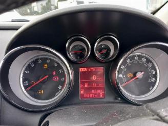 Opel Astra Astra J GTC (PD2/PF2), Hatchback 3-drs, 2011 / 2018 1.4 Turbo 16V ecoFLEX 120 picture 23