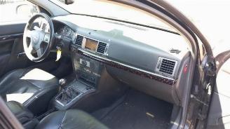 Opel Signum Signum (F48), Hatchback 5-drs, 2003 / 2008 3.2 V6 24V picture 10