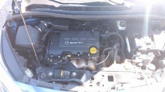 Opel Corsa-E Corsa E, Hatchback, 2014 1.4 16V picture 9