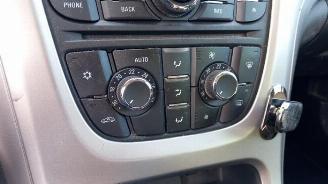 Opel Astra Astra J (PC6/PD6/PE6/PF6), Hatchback 5-drs, 2009 / 2015 1.7 CDTi 16V 110 picture 20