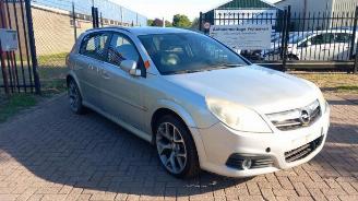 Auto da rottamare Opel Signum Signum (F48), Hatchback 5-drs, 2003 / 2008 2.2 direct 16V 2006/2