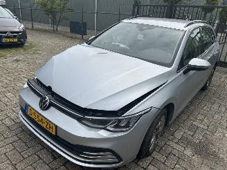 Voiture accidenté Volkswagen Golf Variant 1.0 e TSI Life  Automaat 2023/5