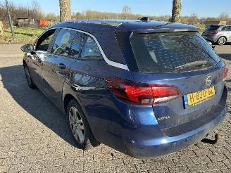 Opel Astra Sports Tourer 1.5 CDTI  Launch Edition   ( met motorschade ) picture 6