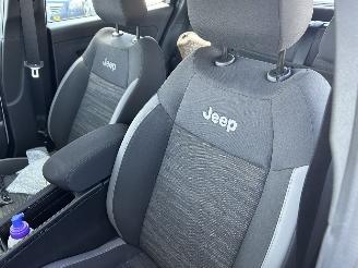 Jeep Avenger 54 kWh Longitude Business picture 10