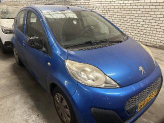 Peugeot 107 1.0 Accent  5 Drs-Airco picture 3