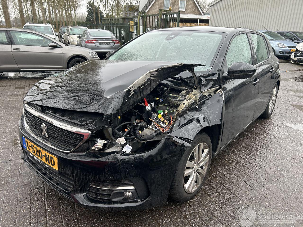 Peugeot 308 1.2 PureTech   5 drs