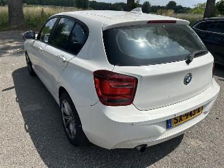 BMW 1-serie 116i picture 6