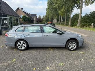 Volkswagen Golf Stationcar 1.0 TSI Life picture 4