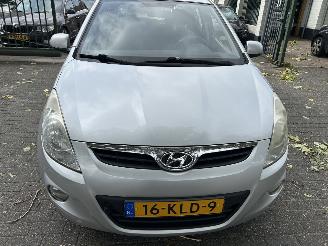 Hyundai I-20 1.2   5 Drs picture 2