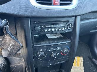 Peugeot 207 SW  1.4 picture 8