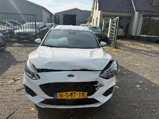 Ford Focus Stationcar 1.0  Hybrid  ST Line picture 2