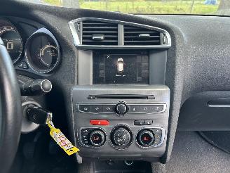 Citroën C4 1.2 PureTech Business  5 Drs picture 9