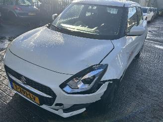 Coche accidentado Suzuki Swift 1.2 Hybrid Comfort 2023/7