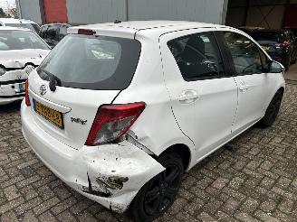 Toyota Yaris 1.0 VVT-I  Now picture 4