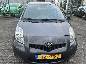 Toyota Yaris 1.3 VVT-i  Comfort  5 Drs picture 2