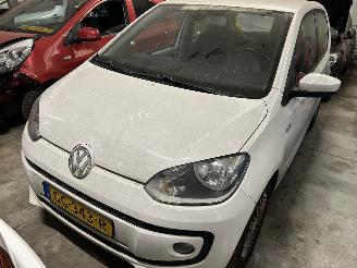 krockskadad bil auto Volkswagen Up! 5 Drs 2015/2