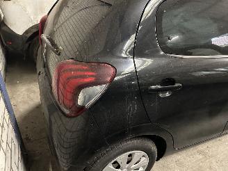 Peugeot 108 1.0 e-VTI   5 Drs picture 4