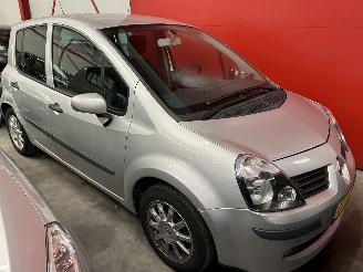 Renault Modus 1.2 TCE  Dynamic picture 2