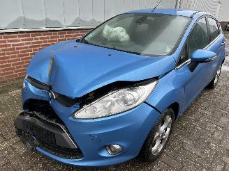 krockskadad bil auto Ford Fiesta 1.25 Ghia 2011/3