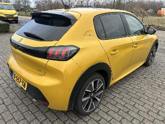 Peugeot 208 1.2 PureTech   GT picture 5