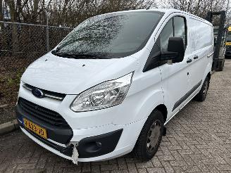 Ford Transit Custom 2.0 TDCI   ( motorschade ) picture 1