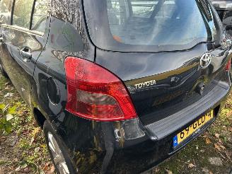 Toyota Yaris 1.3 VVTi Executive picture 6