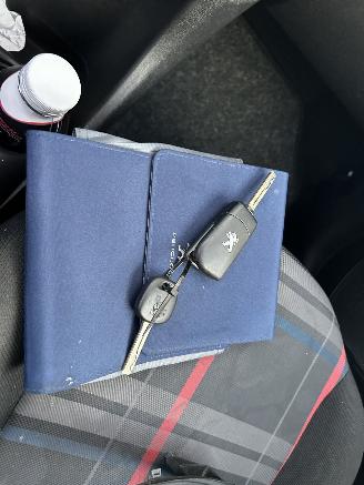 Peugeot 108 1.0 e-VTi Active picture 8