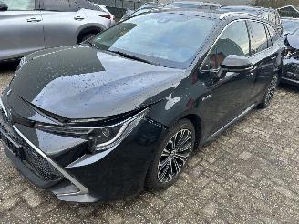 skadebil auto Toyota Corolla Touring Sports 1.8 Hybrid Executive Automaat 2022/5