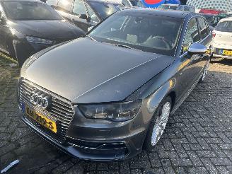 Avarii autoturisme Audi A3 Sportback E tron 1.4 Automaat 2015/12