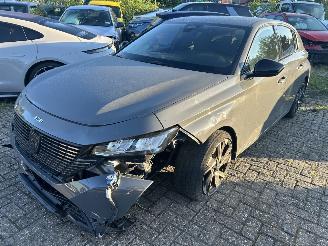Unfallwagen Peugeot 308 1.2 PT  Automaat Active Pack Business  5 Drs 2024/1