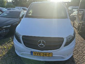 Mercedes Vito 111 CDI picture 2