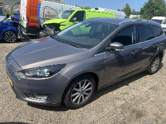 Schadeauto Ford Focus 1.5 Stationcar Titanium 2015/7