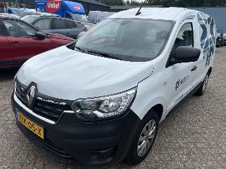 Unfall Kfz Van Renault Express 1.5 DCI  Comfort 75 2023/11