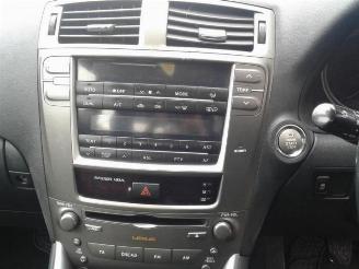 Salvage car Lexus IS IS (E2), Sedan, 2005 / 2013 220d 16V 2009