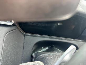 Land Rover Range Rover Range Rover Velar (LY), Terreinwagen, 2013 2.0 D240 AWD picture 8