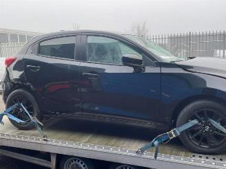 Mazda 2 2 (DJ/DL), Hatchback, 2014 1.5 e-SkyActiv G 115 picture 3