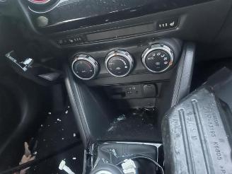 Mazda 2 2 (DJ/DL), Hatchback, 2014 1.5 e-SkyActiv G 115 picture 7