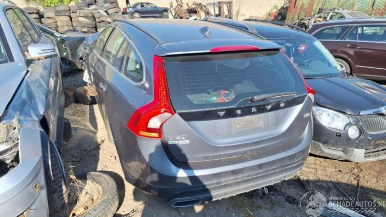 Volvo V-60 V60 I (FW/GW), Combi, 2010 / 2018 2.0 D2 16V