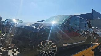 Land Rover Range Rover Range Rover IV (LG), Terreinwagen, 2012 / 2021 4.4 SDV8 32V picture 3