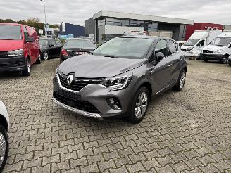 damaged passenger cars Renault Captur FACELIFT NW MODEL  INTENS II 74 KW 2020/3