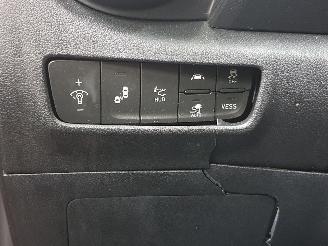 Hyundai Kona Premium 64kWh picture 19