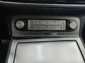 Hyundai Kona Premium 64kWh picture 17