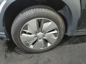 Hyundai Kona Electric Vehicle picture 8