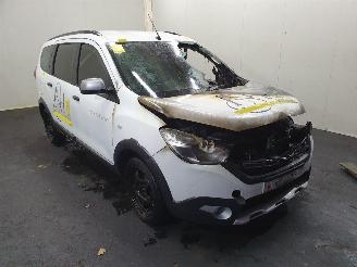 skadebil auto Dacia Lodgy Stepway 1.6 SCE Bi-Fuel 2019/1